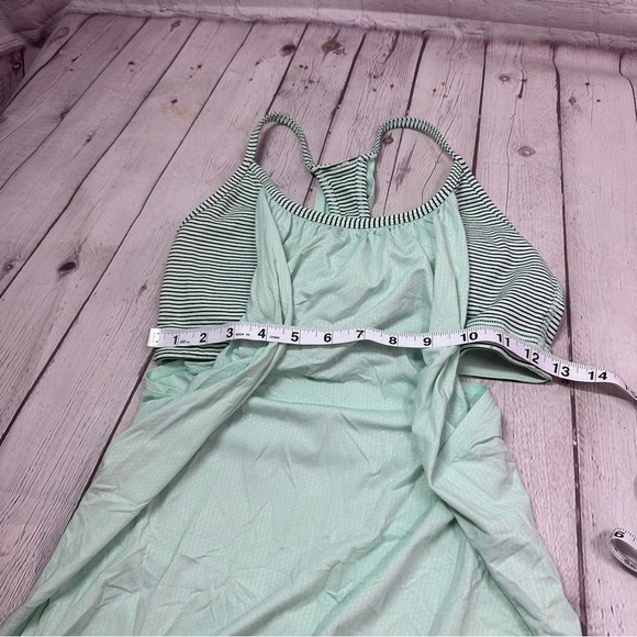 lululemon no limits tank fresh teal mini hyper stripe sz 6 yoga - Picture 6 of 7
